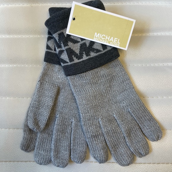Michael Kors Monogram MK Banded Knit Gloves Gray Charcoal NEW - Picture 3 of 4